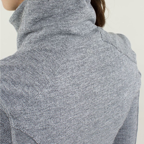 Lululemon Nice Asana Jacket  Heathered Herringbone Black White Size 10 - Picture 6 of 16